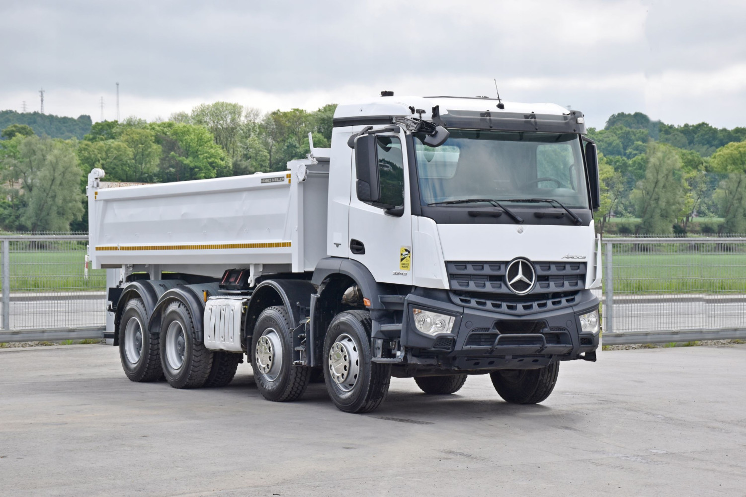 Mercedes ACTROS 3243 * WYWROTKA 6,00m + BORDMATIC / 8x4