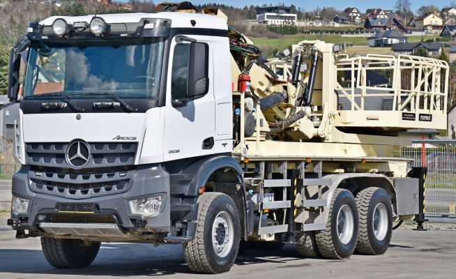 Mercedes AROCS 2836 * PODNOŚNIK KOSZOWY + PILOT * 6x4 * STAN BDB