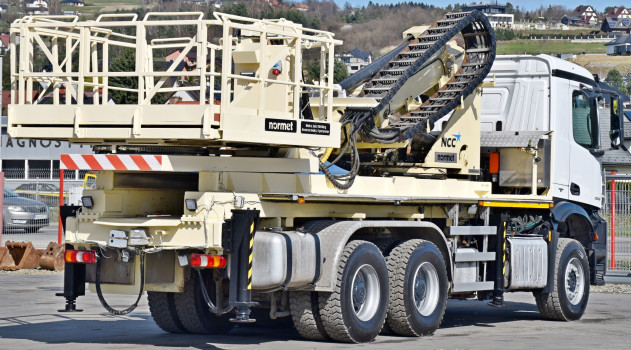 Mercedes AROCS 2836 * PODNOŚNIK KOSZOWY + PILOT * 6x4 * STAN BDB