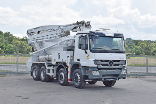 MERCEDES ACTROS 3241 * POMPA DO BETONU + PILOT * STAN BDB / 8x4