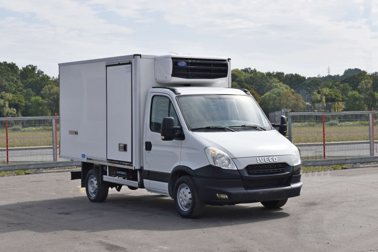 IVECO DAILY 35S13 * CHŁODNIA / IZOTERMA  * STAN BDB