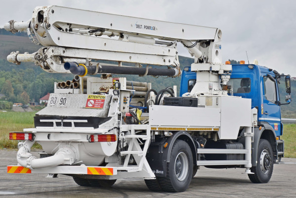 MERCEDES AXOR 1833 * POMPA DO BETONU 24 m + PILOT * STAN BDB