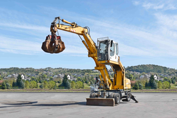 LIEBHERR PELLE A 316 * KOPARKA PRZEŁADUNKOWA * STAN BDB !