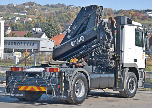 MERCEDES ACTROS 1844 * Ciągnik siodłowy * HIAB 330 - 5  + PILOT * STAN BDB