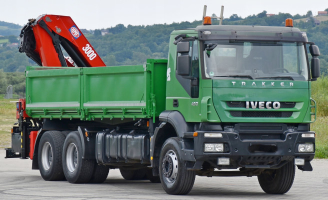 Iveco TRAKKER 450 + HMF 3000K3 + PILOT / 6x4