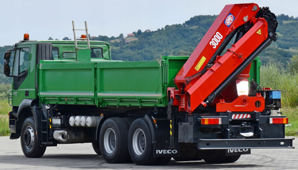 Iveco TRAKKER 450 + HMF 3000K3 + PILOT / 6x4