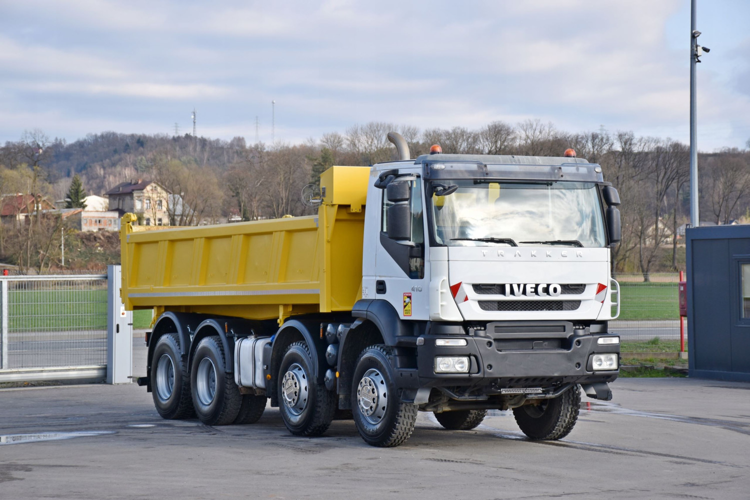 IVECO TRAKKER 410 * Wywrotka 6,00 m + BORDMATIC * 8x4 * STAN BDB